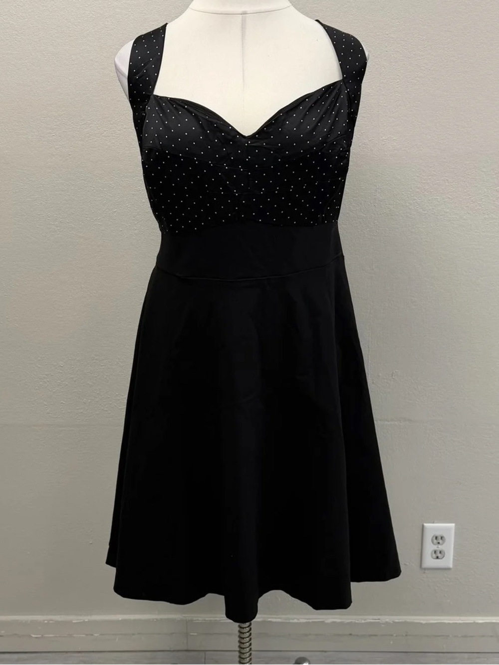 Torrid Black & White Polka Dot Miranda Swing Midi Dress - New - Size 30